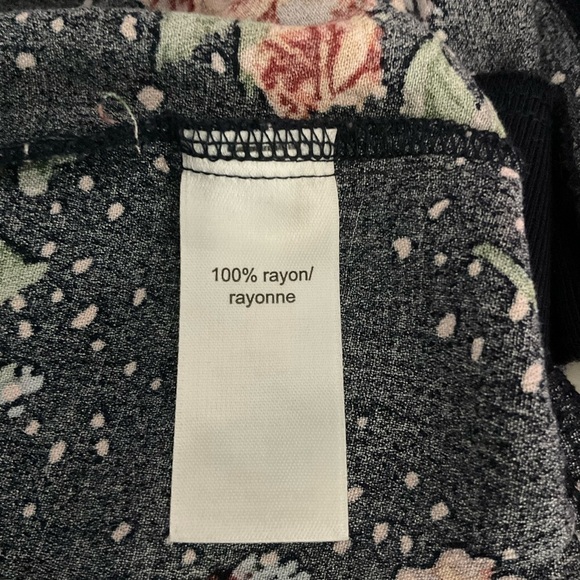 🎉 Maurices Blue Floral Lightweight Bomber Style Jacket - Picture 7 of 7